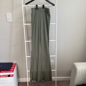 American Eagle Outfitters Olive Green Ribbed Leggings